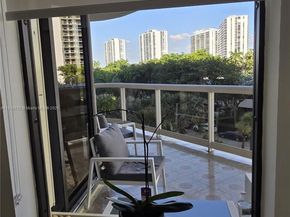 20191 E Country Club Dr 403, Aventura FL 33180