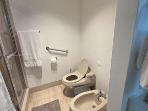 20191 E Country Club Dr 403, Aventura FL 33180