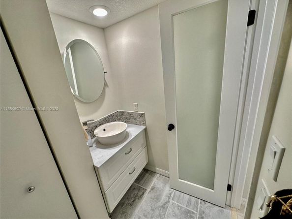 11331 NW 15th Ct, Pembroke Pines FL 33026