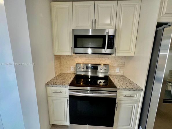 11331 NW 15th Ct, Pembroke Pines FL 33026