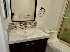 11331 NW 15th Ct, Pembroke Pines FL 33026