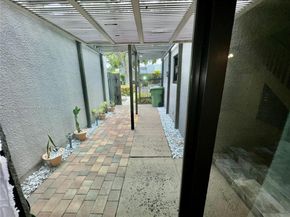11331 NW 15th Ct, Pembroke Pines FL 33026