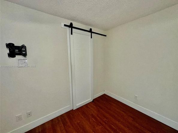 11331 NW 15th Ct, Pembroke Pines FL 33026