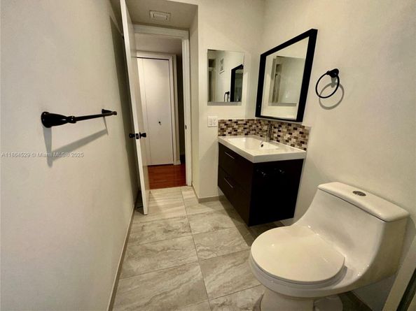 11331 NW 15th Ct, Pembroke Pines FL 33026
