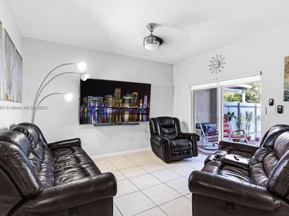 14061 SW 276th St, Homestead FL 33032