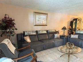 9357 Fontainebleau Blvd D210, Miami FL 33172