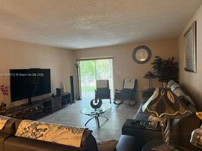 9357 Fontainebleau Blvd D210, Miami FL 33172