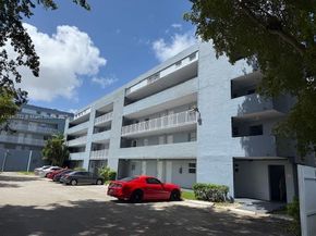 9357 Fontainebleau Blvd D210, Miami FL 33172