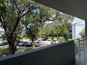 9357 Fontainebleau Blvd D210, Miami FL 33172