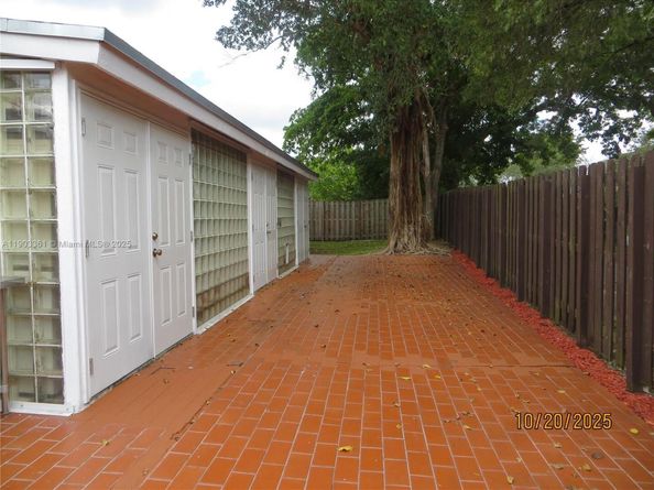 14970 SW 46th Ter, Miami FL 33185