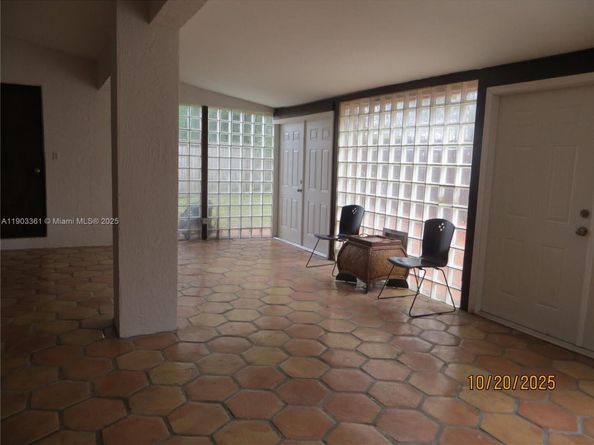 14970 SW 46th Ter, Miami FL 33185