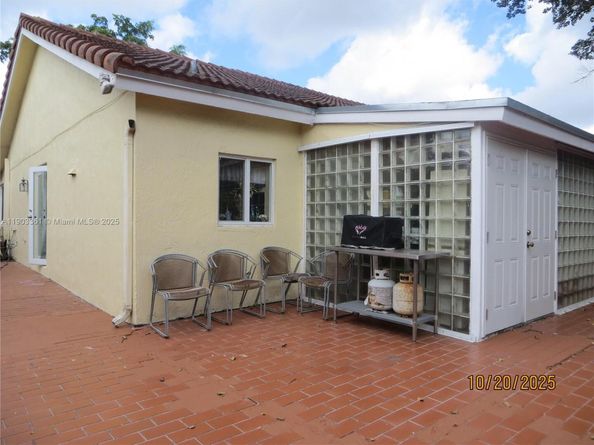 14970 SW 46th Ter, Miami FL 33185