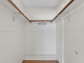 111 Golden Isles Dr D12, Hallandale Beach FL 33009