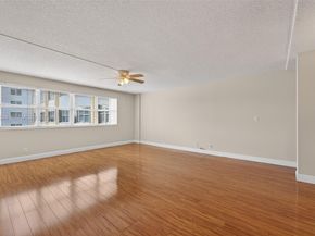 111 Golden Isles Dr D12, Hallandale Beach FL 33009