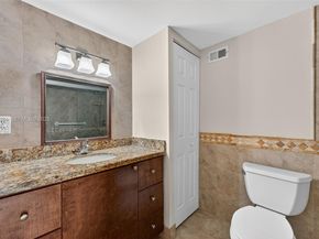 111 Golden Isles Dr D12, Hallandale Beach FL 33009