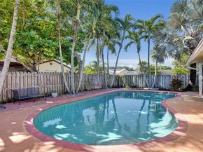 9350 NW 43rd Mnr, Sunrise FL 33351