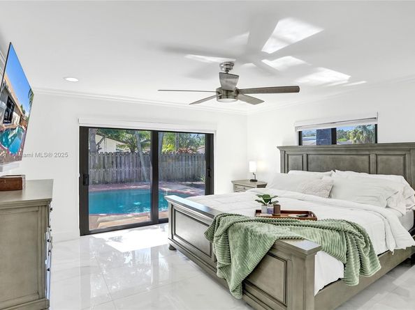 9350 NW 43rd Mnr, Sunrise FL 33351