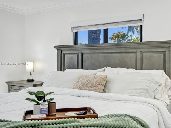 9350 NW 43rd Mnr, Sunrise FL 33351