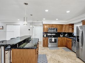 9350 NW 43rd Mnr, Sunrise FL 33351