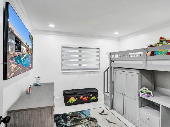 9350 NW 43rd Mnr, Sunrise FL 33351