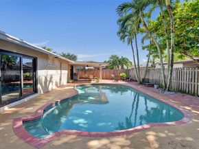 9350 NW 43rd Mnr, Sunrise FL 33351