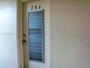 300 NE 14th Ave 206, Hallandale Beach FL 33009