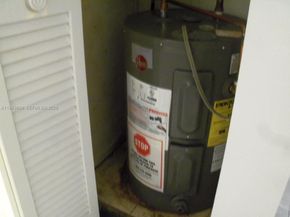 300 NE 14th Ave 206, Hallandale Beach FL 33009