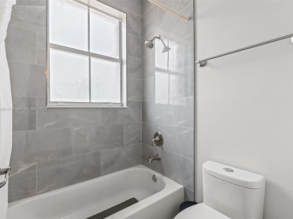 13745 SW 113th Ln, Miami FL 33186