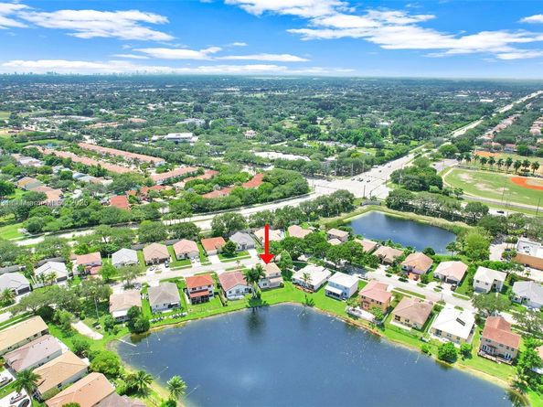 5885 SW 102nd Ave, Cooper City FL 33328