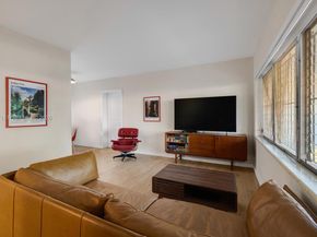 424 NW 53rd St, Miami FL 33127