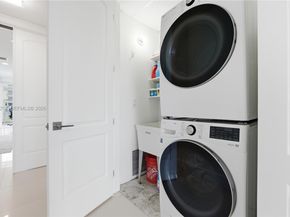 1090 NW N River Dr 404, Miami FL 33136