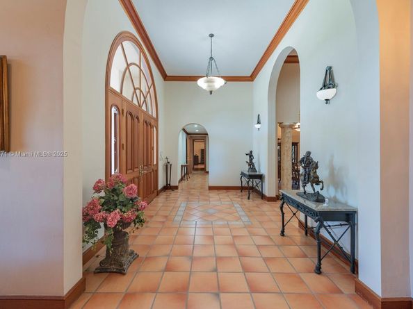 9360 SW 66th St, Miami FL 33173