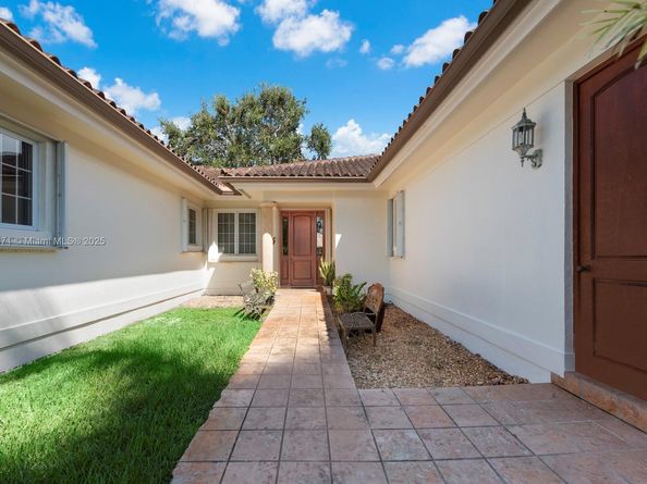 9360 SW 66th St, Miami FL 33173