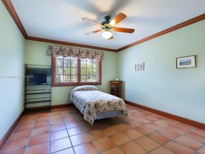 9360 SW 66th St, Miami FL 33173