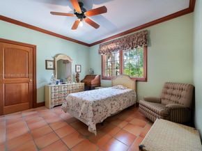 9360 SW 66th St, Miami FL 33173