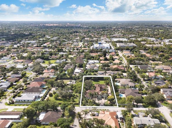 9360 SW 66th St, Miami FL 33173