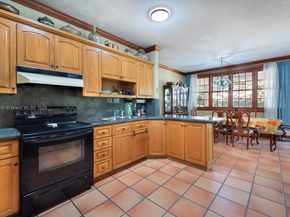 9360 SW 66th St, Miami FL 33173
