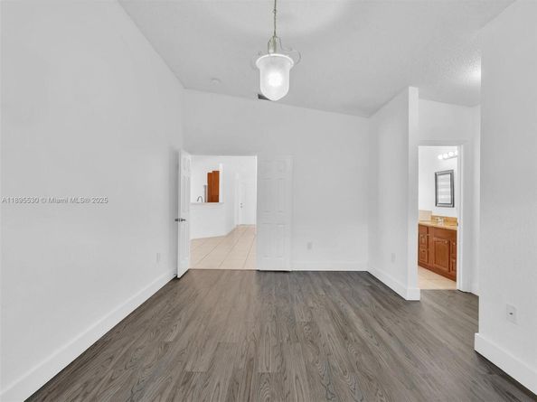 4147 Sapphire Ter, Weston FL 33331