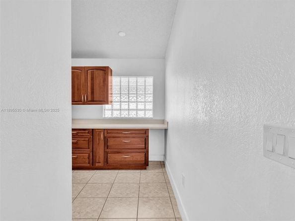 4147 Sapphire Ter, Weston FL 33331