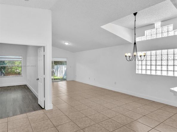 4147 Sapphire Ter, Weston FL 33331