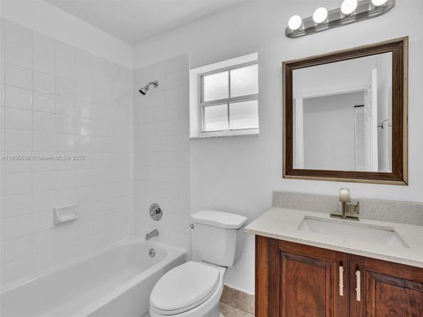 4147 Sapphire Ter, Weston FL 33331