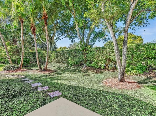 4147 Sapphire Ter, Weston FL 33331