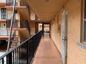 1910 W 56th St 3121B, Hialeah FL 33012