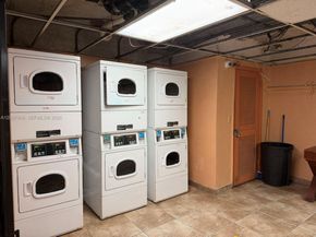 1910 W 56th St 3121B, Hialeah FL 33012