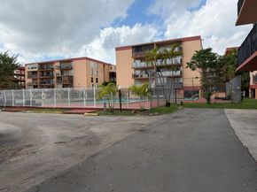 1910 W 56th St 3121B, Hialeah FL 33012