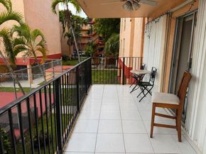 1910 W 56th St 3121B, Hialeah FL 33012