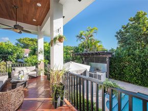 8025 SW 91st Ave, Miami FL 33173