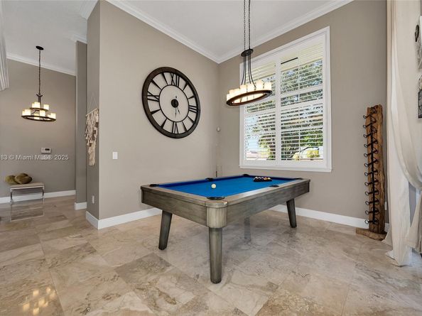 8025 SW 91st Ave, Miami FL 33173