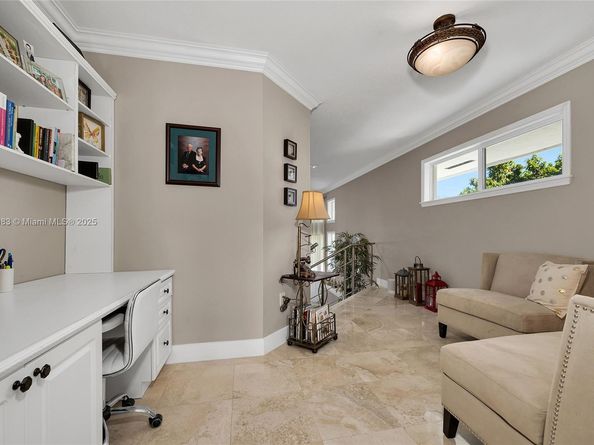 8025 SW 91st Ave, Miami FL 33173