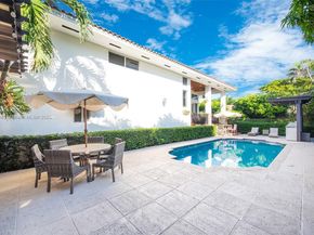 8025 SW 91st Ave, Miami FL 33173